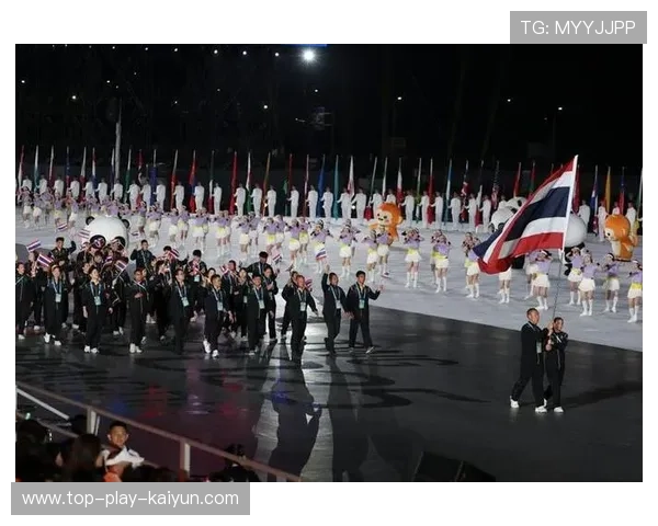 伦敦奥运倒计时，期待运动员奉献精彩表现，伦敦奥运会运动员入场视频