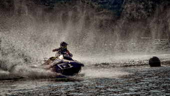 开云电竞账号入口-世界摩托艇锦标赛大连站吸引众多关注，2021年摩托艇大赛